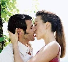 各明星手势kiss,明星们的甜蜜Kiss瞬间
